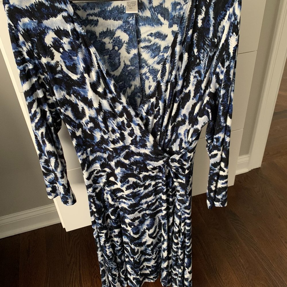 CHICOS TRAVELERS Blue and Black Batik Print Dress